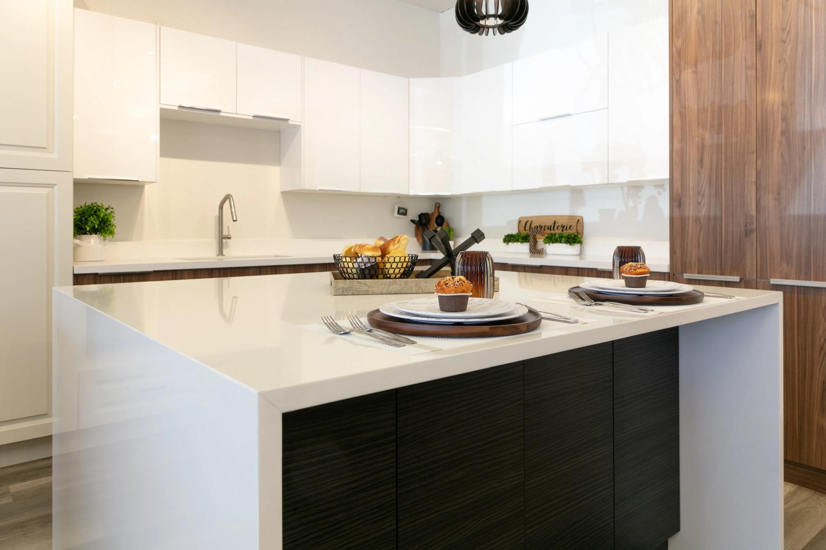 Super White Quartz Countertop